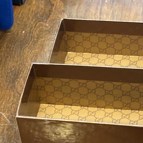 Gucci Black Rectangular Eyewear - Picture 9 of 10